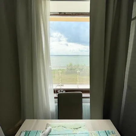 Summerland Beach Apartment